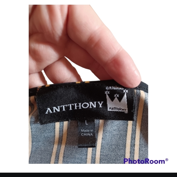 Antthony brand, black and yellowish gold color stripes blouse and skirt set. - Picture 5 of 8